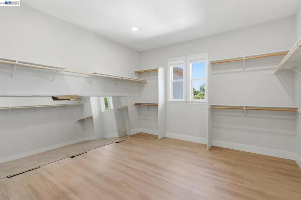 2200 Lotus Way Tracy, CA 95376
