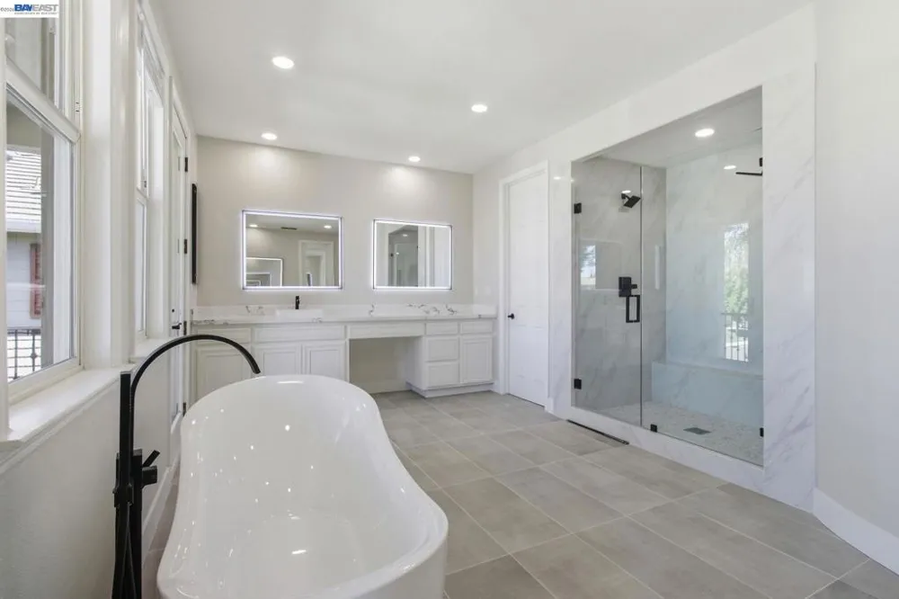 2200 Lotus Way Tracy, CA 95376