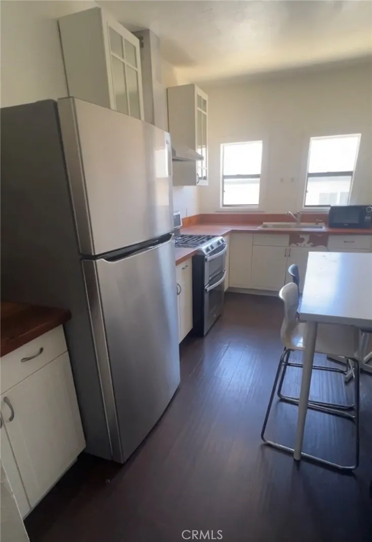 3029 S Budlong Avenue Los Angeles, CA 90007