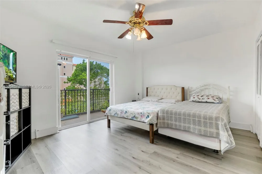 900 SW 84th Ave #412A Miami, FL 33144