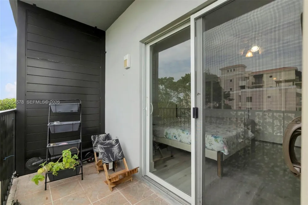 900 SW 84th Ave #412A Miami, FL 33144
