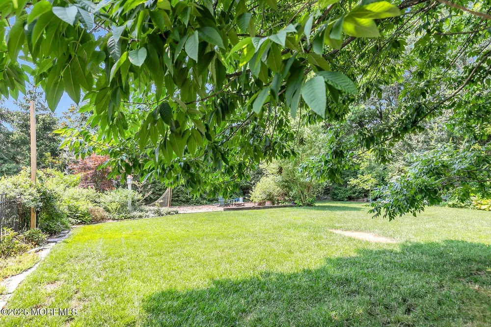 1411 Winesap Drive Manasquan, NJ 08736