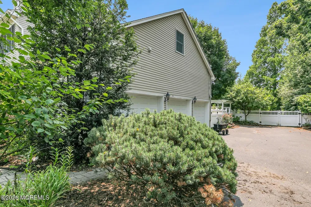 1411 Winesap Drive Manasquan, NJ 08736