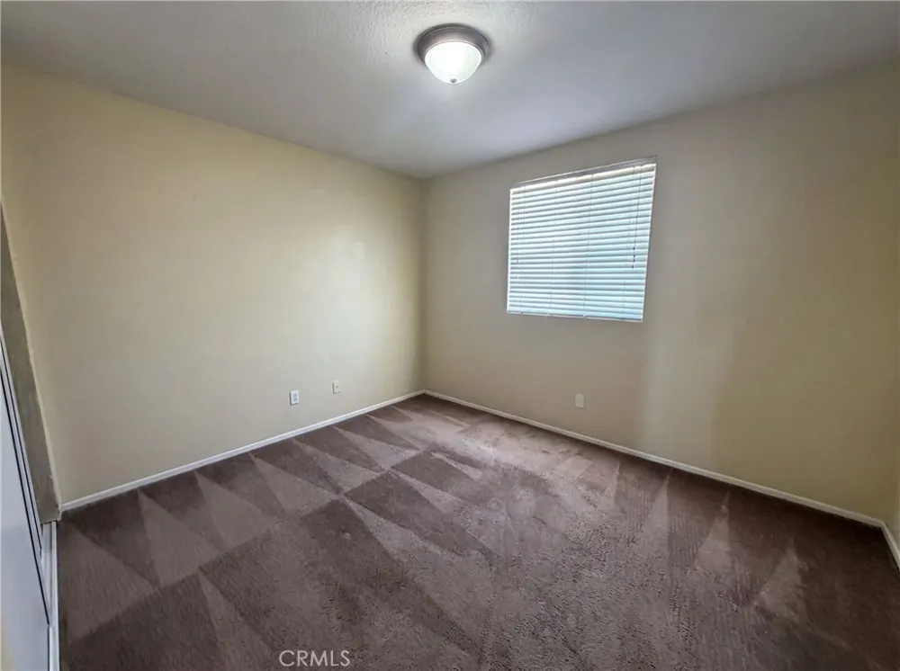 11401 Villa Adelanto, CA 92301