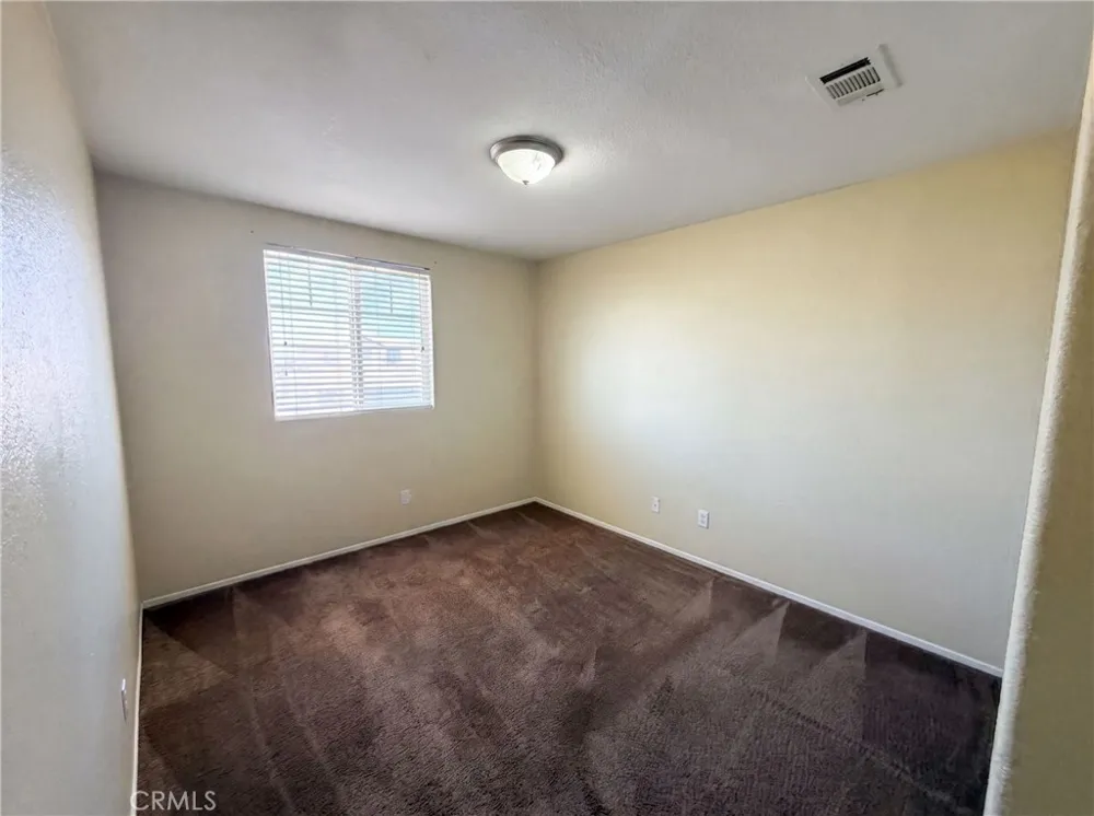 11401 Villa Adelanto, CA 92301