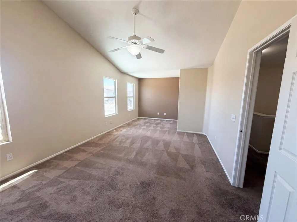 11401 Villa Adelanto, CA 92301
