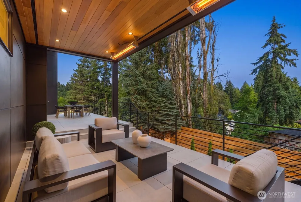 2908 129th Avenue NE Bellevue, WA 98005