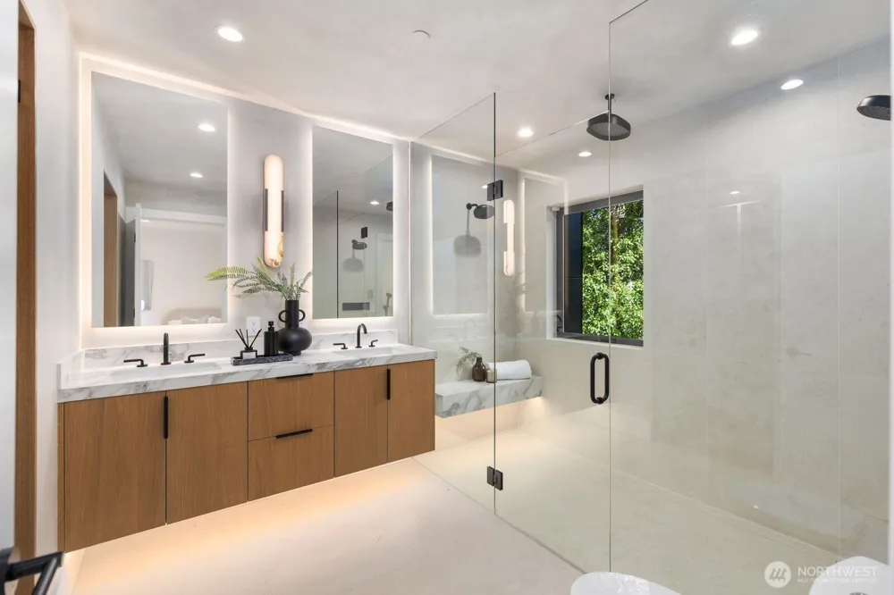 2908 129th Avenue NE Bellevue, WA 98005