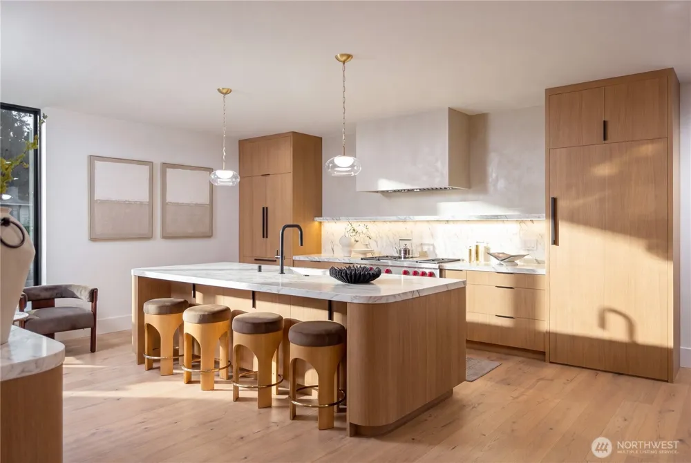 2908 129th Avenue NE Bellevue, WA 98005
