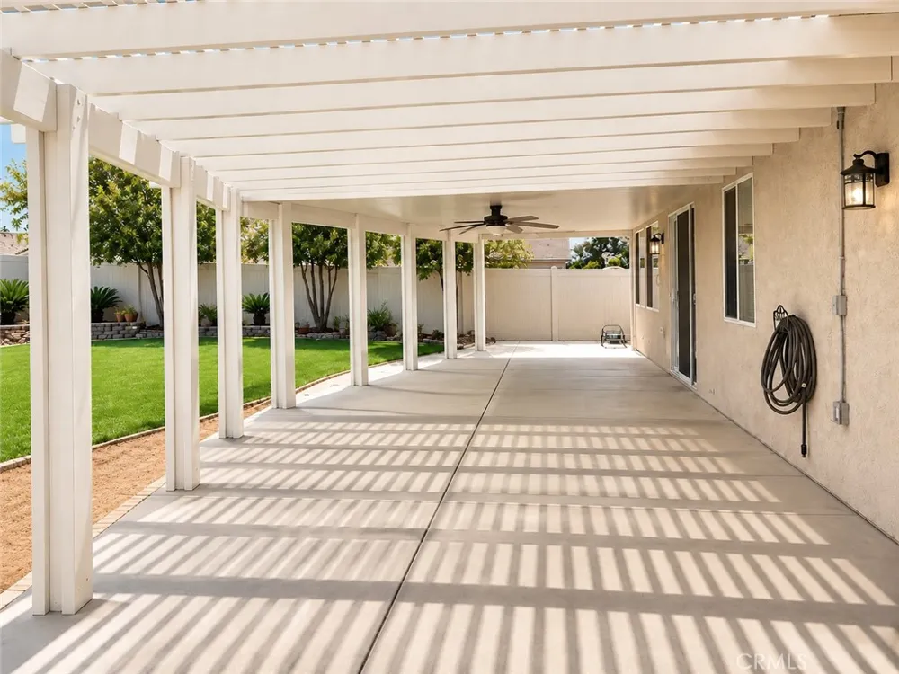 35579 Country Creek Drive Yucaipa, CA 92399