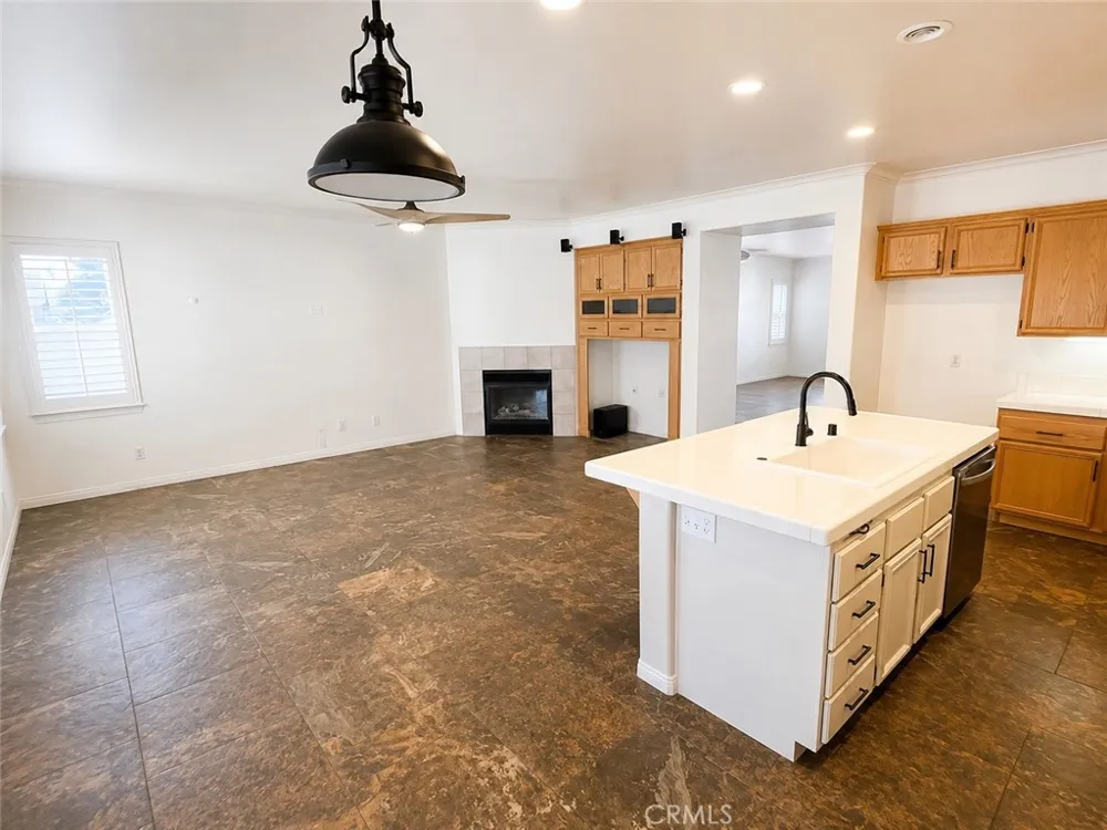35579 Country Creek Drive Yucaipa, CA 92399