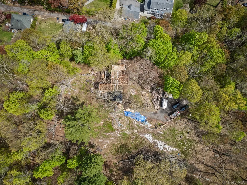 15 Colonial Terrace Mahopac, NY 10541