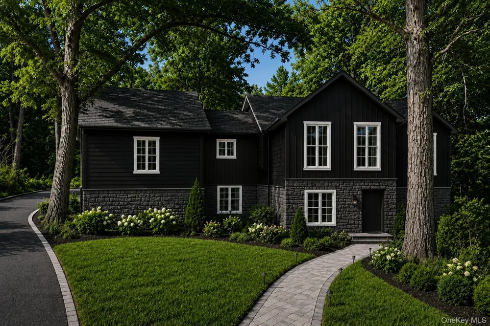 15 Colonial Terrace Mahopac, NY 10541