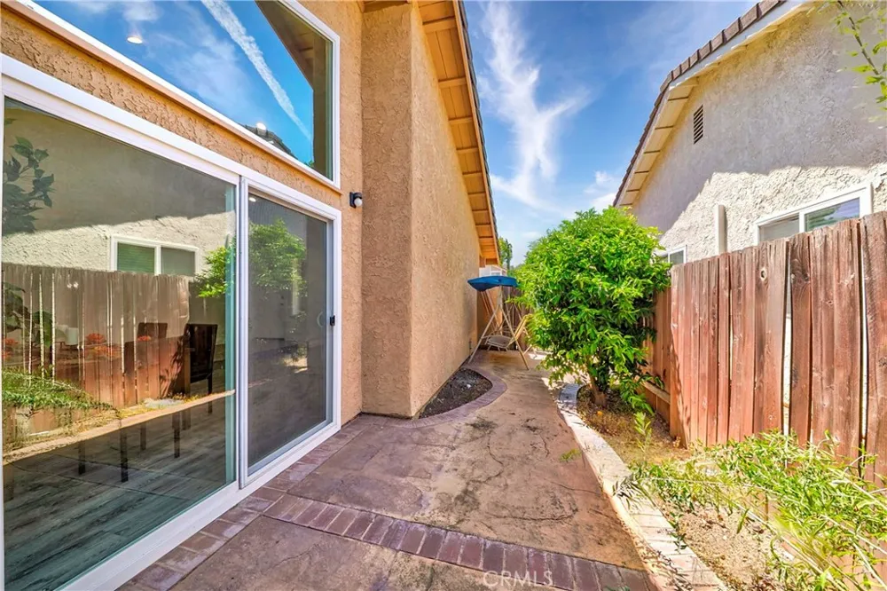 404 Continental Ct Newbury Park, CA 91320