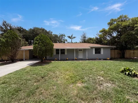 585 HEWETT DRIVE