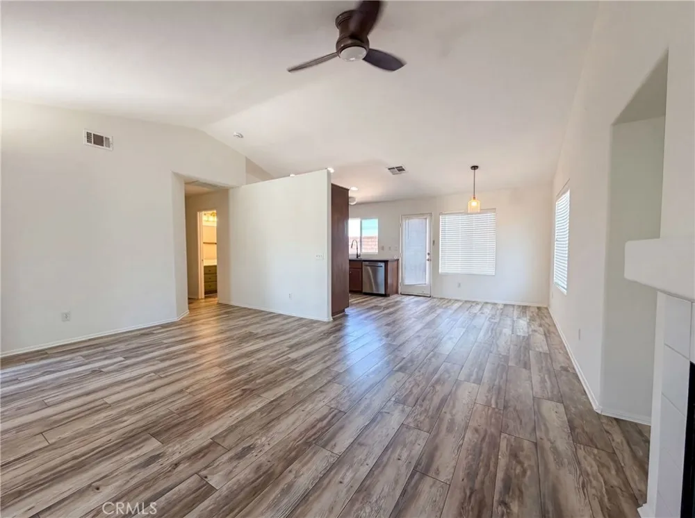 22125 Country Hills Wildomar, CA 92595