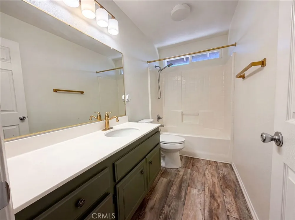 22125 Country Hills Wildomar, CA 92595