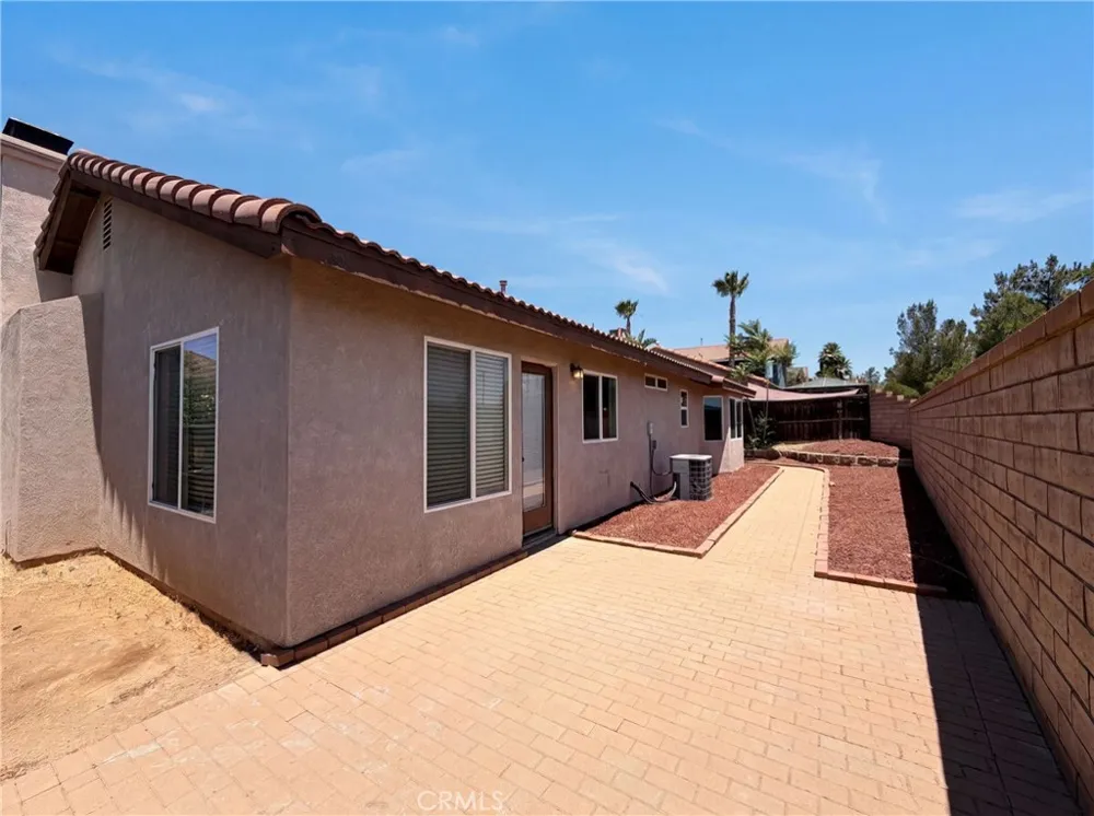 22125 Country Hills Wildomar, CA 92595