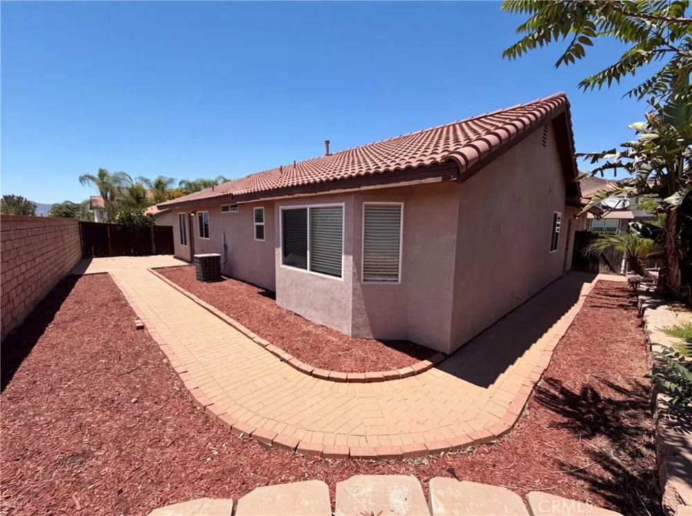 22125 Country Hills Wildomar, CA 92595
