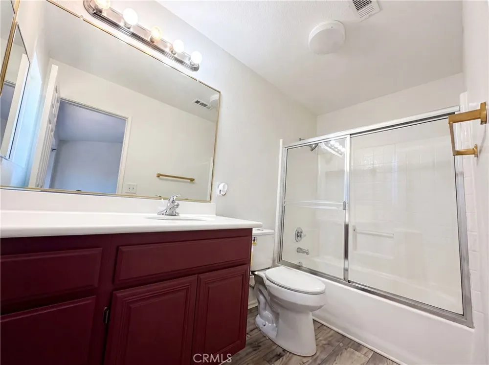 22125 Country Hills Wildomar, CA 92595