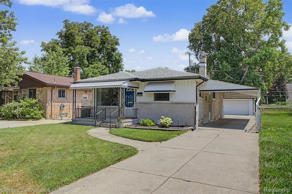 5375 Mayfair Street Dearborn Heights City, MI 48125