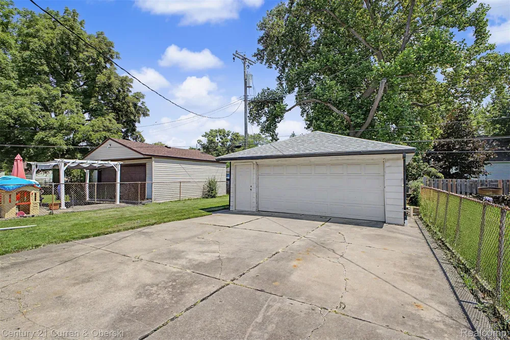 5375 Mayfair Street Dearborn Heights City, MI 48125