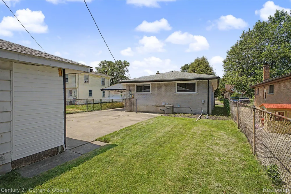 5375 Mayfair Street Dearborn Heights City, MI 48125
