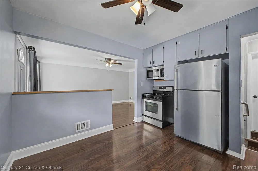 5375 Mayfair Street Dearborn Heights City, MI 48125