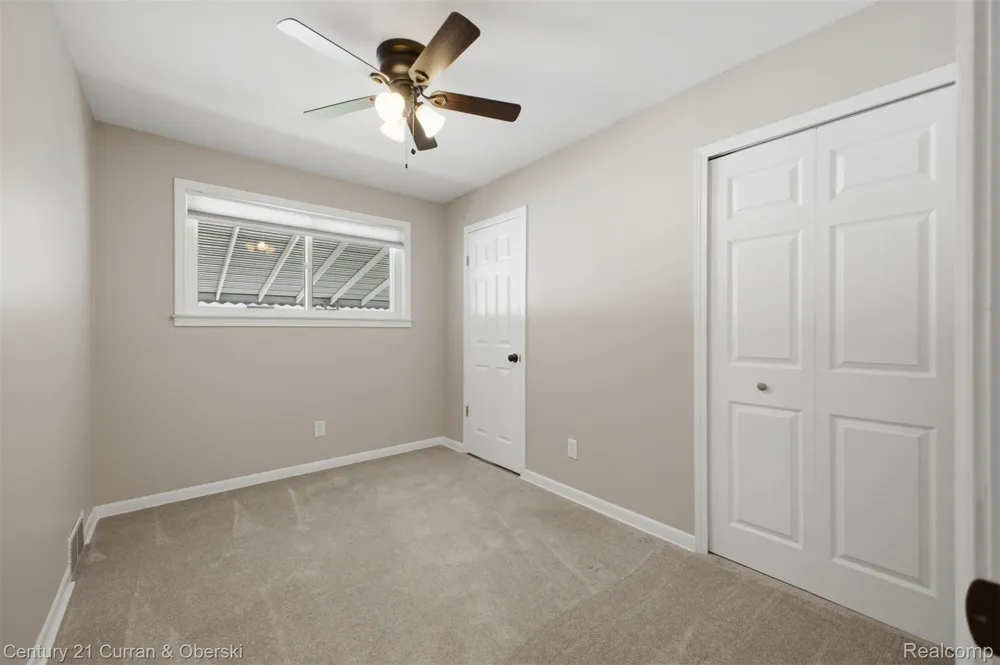 5375 Mayfair Street Dearborn Heights City, MI 48125