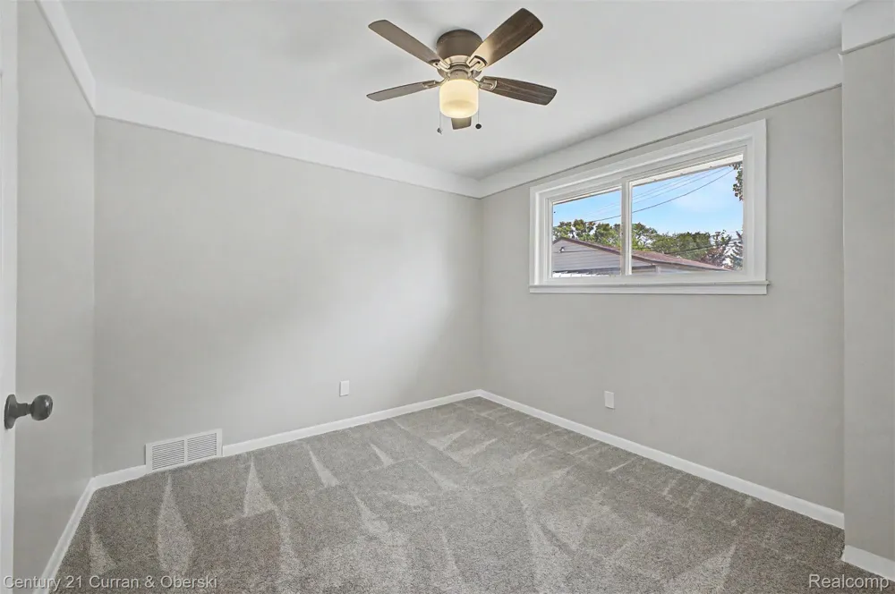 5375 Mayfair Street Dearborn Heights City, MI 48125
