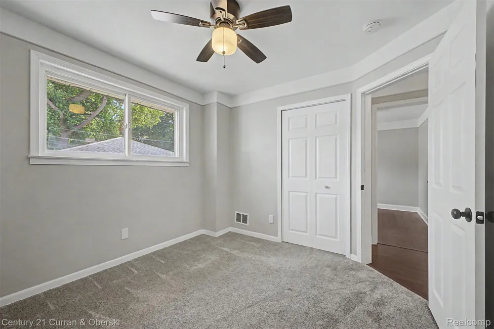 5375 Mayfair Street Dearborn Heights City, MI 48125