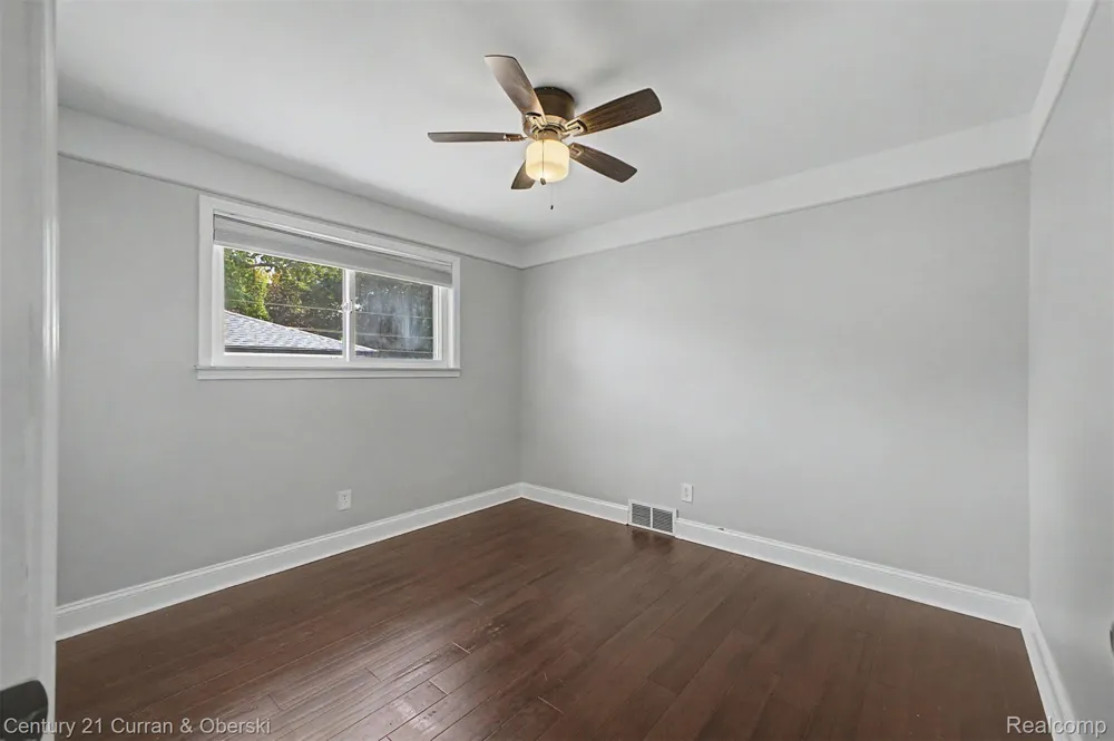 5375 Mayfair Street Dearborn Heights City, MI 48125