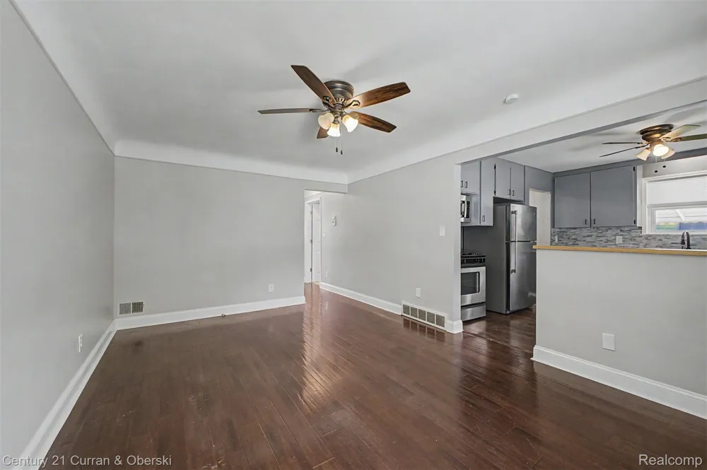 5375 Mayfair Street Dearborn Heights City, MI 48125