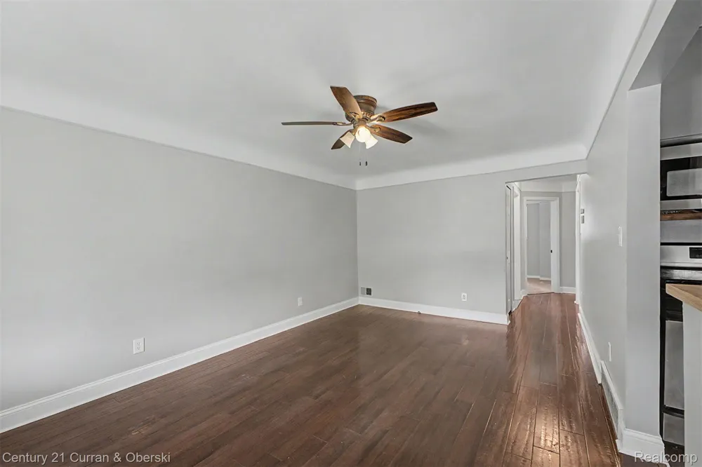 5375 Mayfair Street Dearborn Heights City, MI 48125