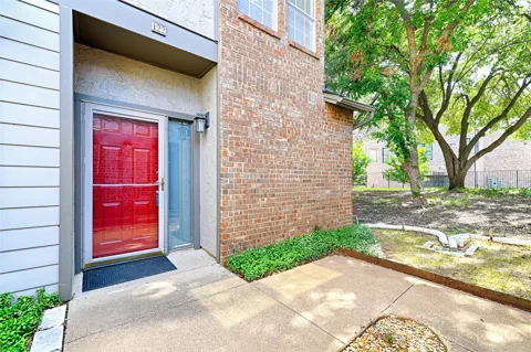 4067 Beltway Drive #122