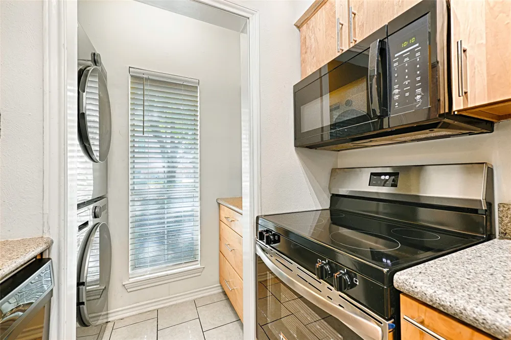 4067 Beltway Drive #122 Addison, TX 75001