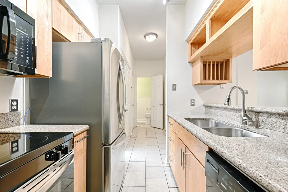 4067 Beltway Drive #122 Addison, TX 75001