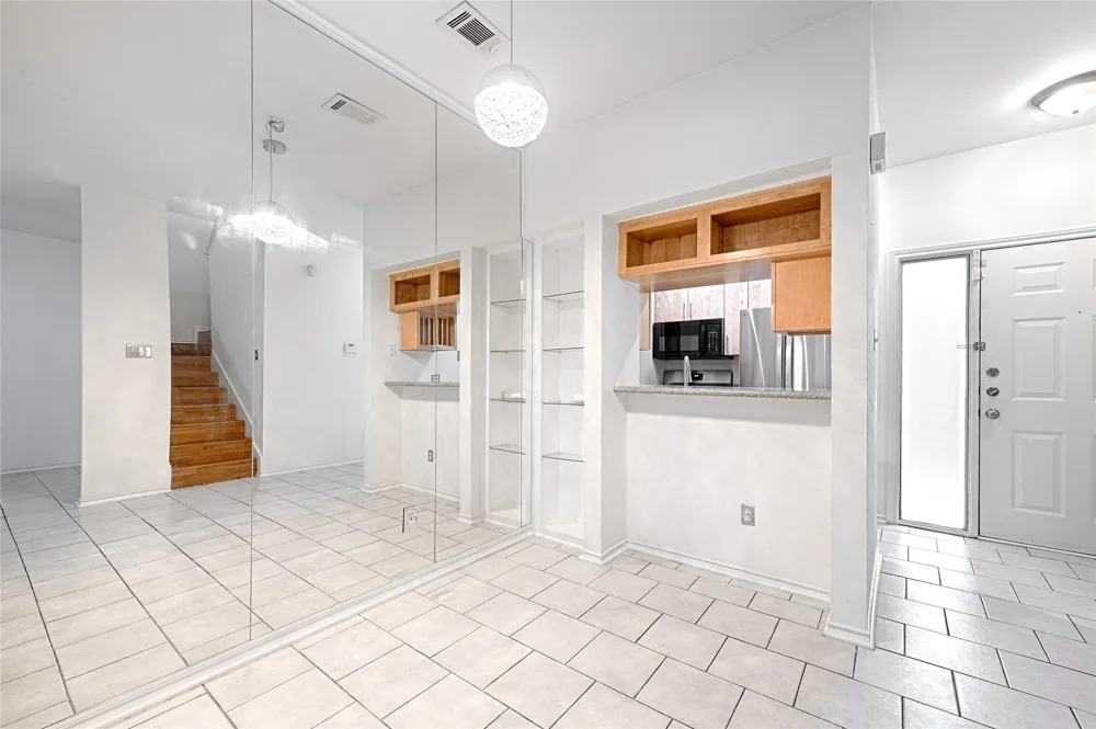 4067 Beltway Drive #122 Addison, TX 75001