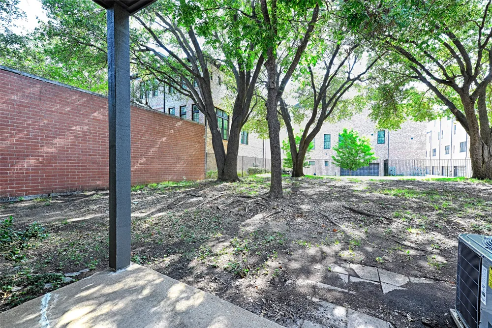 4067 Beltway Drive #122 Addison, TX 75001