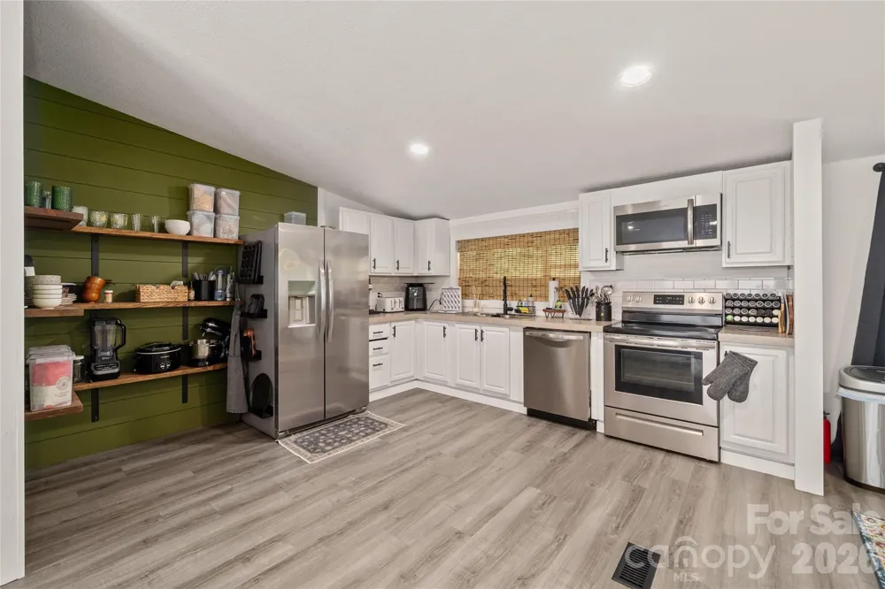 7 Wid Smith Road Burnsville, NC 28714
