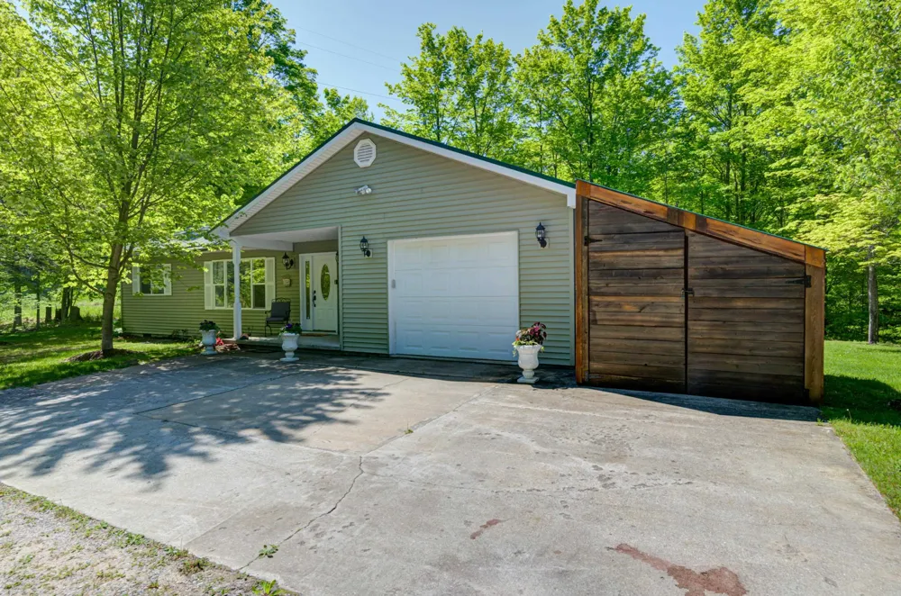 8134 NW Ruttan Road Clearwater Township, MI 49612