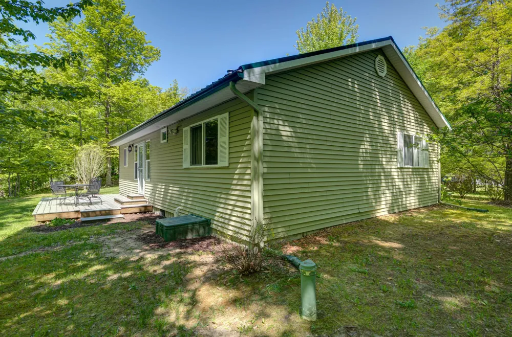 8134 NW Ruttan Road Clearwater Township, MI 49612