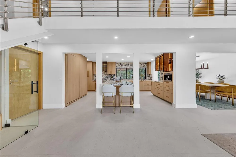 342 FAIRWAY Tequesta, FL 33469