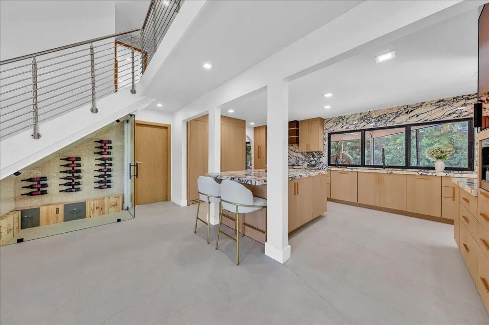 342 FAIRWAY Tequesta, FL 33469