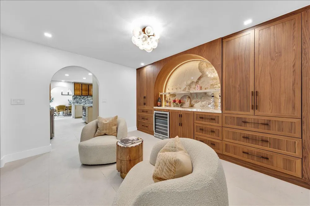 342 FAIRWAY Tequesta, FL 33469