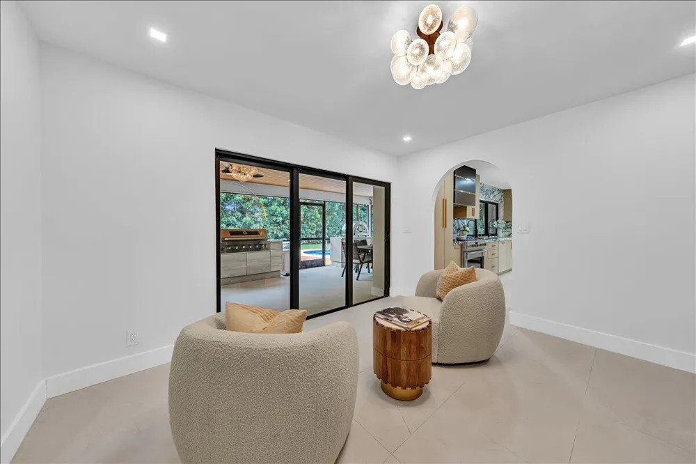 342 FAIRWAY Tequesta, FL 33469