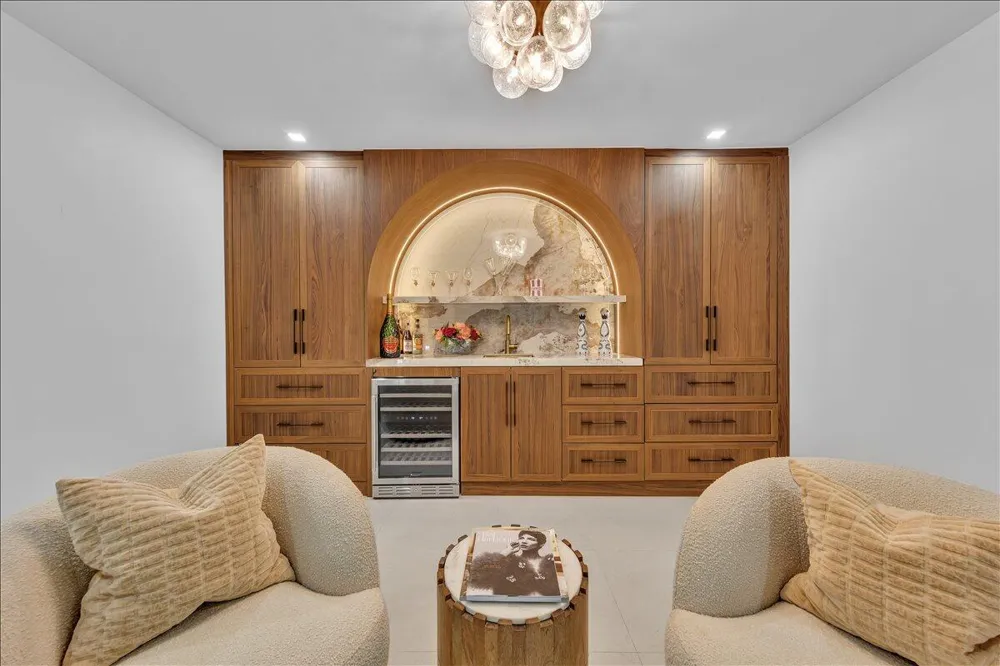 342 FAIRWAY Tequesta, FL 33469