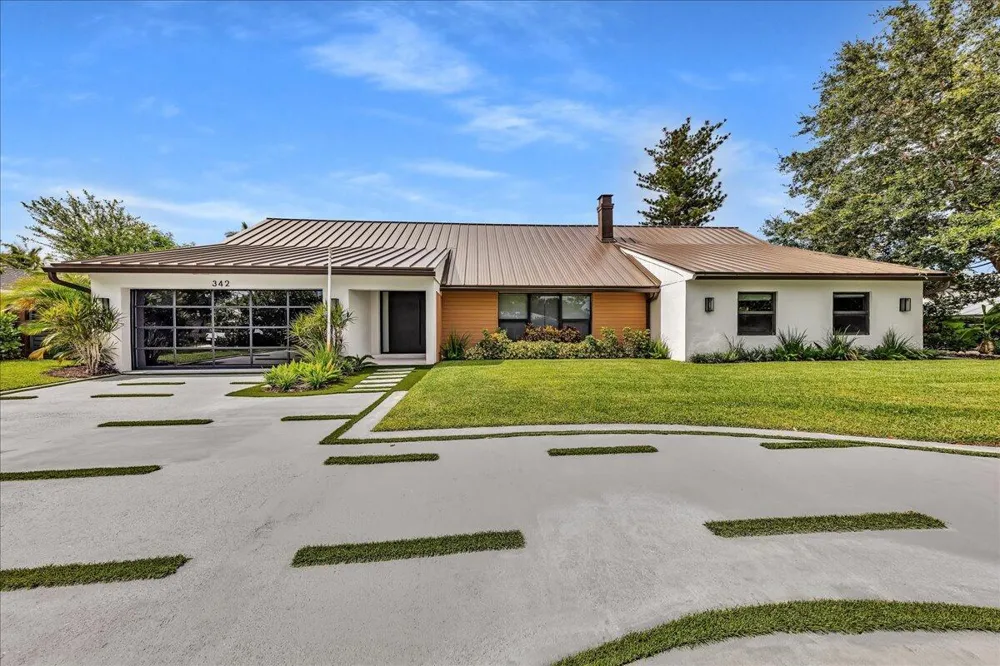 342 FAIRWAY Tequesta, FL 33469