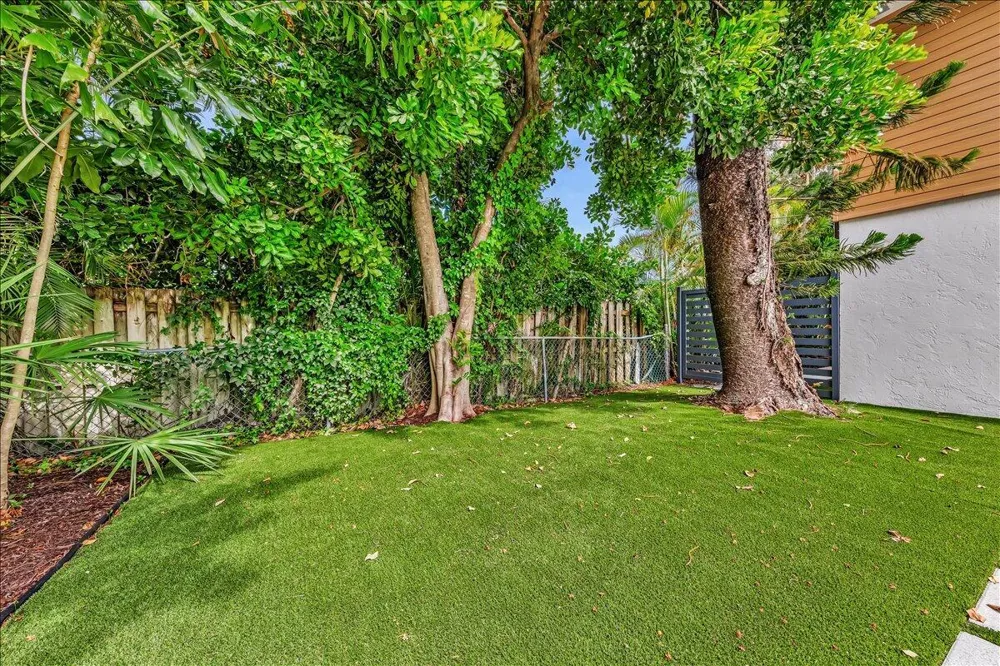 342 FAIRWAY Tequesta, FL 33469