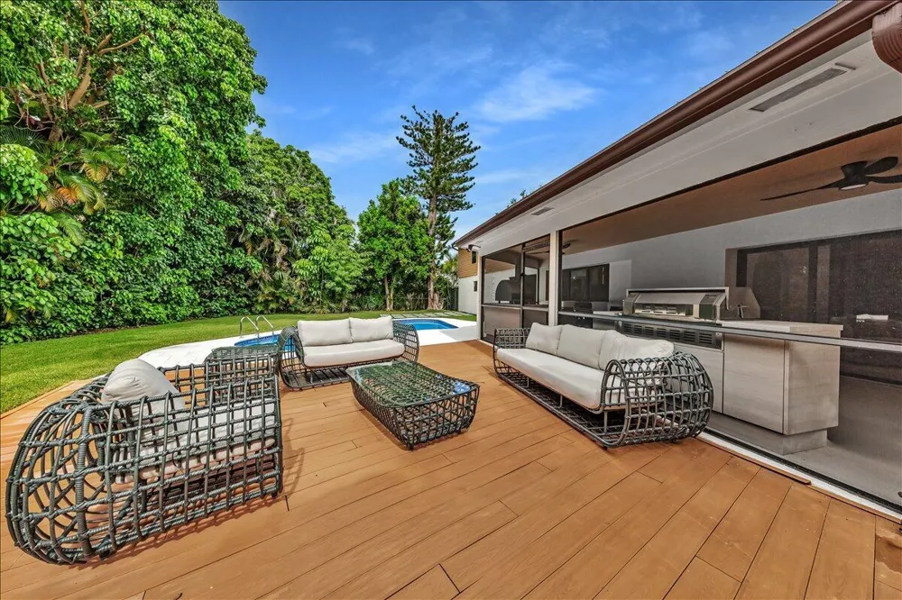 342 FAIRWAY Tequesta, FL 33469